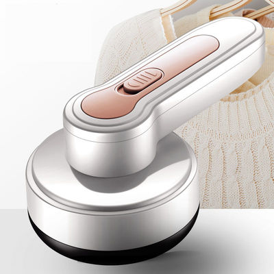 Operasi Manual Lint Remover untuk Portable Mini Electric Fabric Shaver
