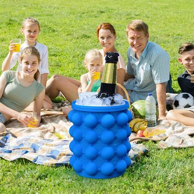 267 Gram Portable Silicone Half Round Space Saving Ice Bucket dengan Tutup Biru / Merah / Kuning