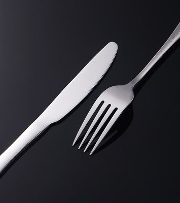 Restoran Set Piring Rumah Hotel 410 Stainless Steel Knife Fork sendok untuk Steak Cake