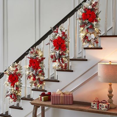 Tangga Natal Garland Dekorasi Tangga Ornamen dengan Lingkaran Rattan Alam OEM ODM